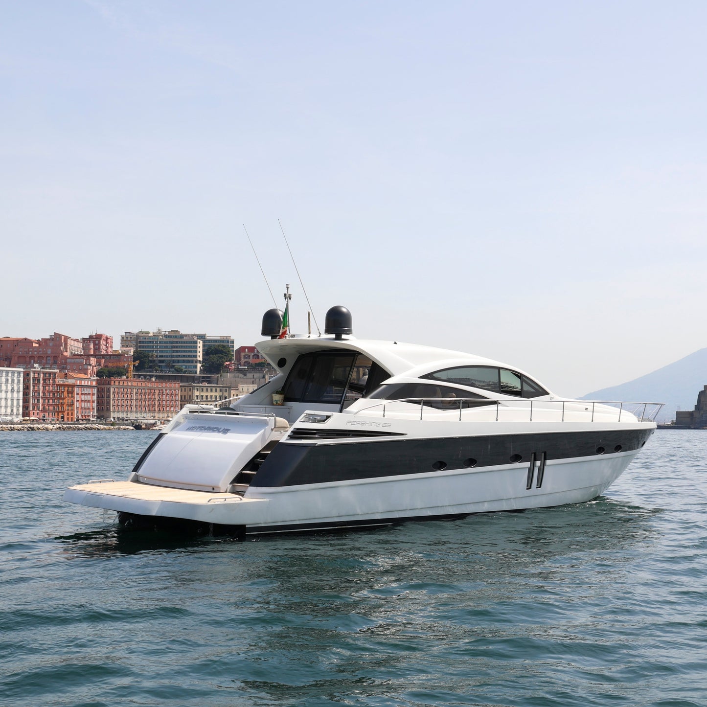 Pershing 62